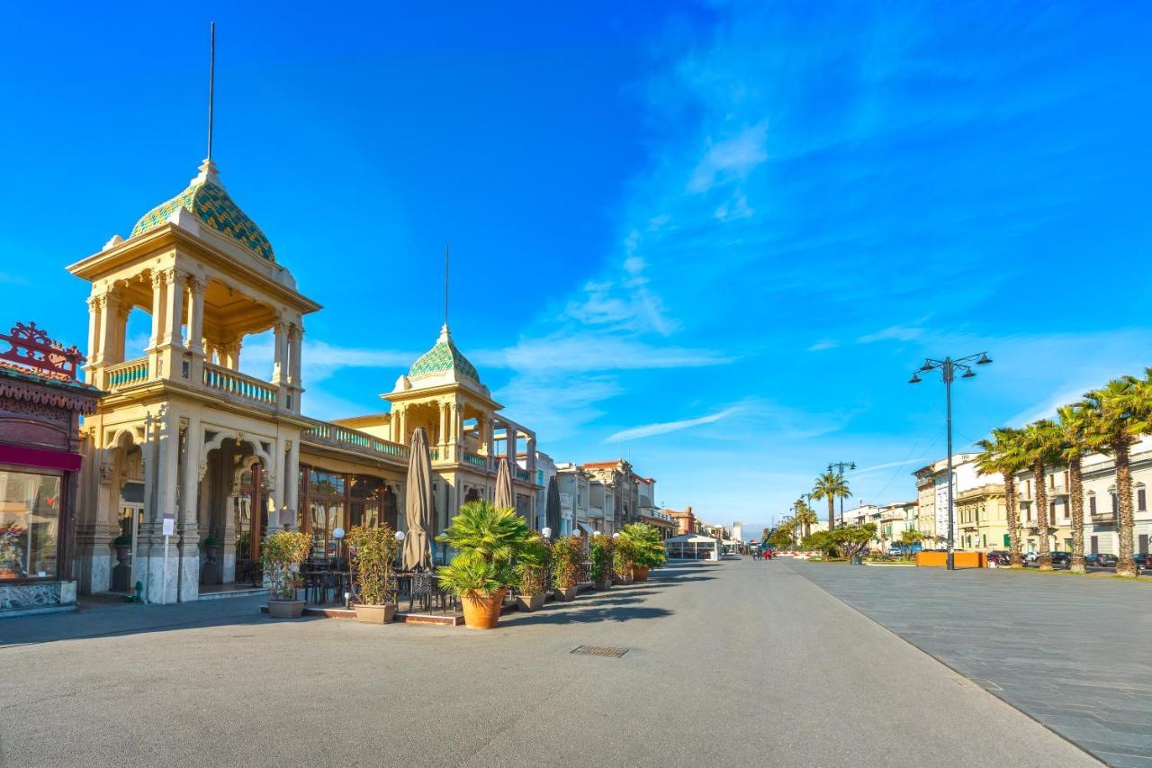 La Suite 2 Ondina Viareggio 200M From Sea - Happy Rentals 外观 照片