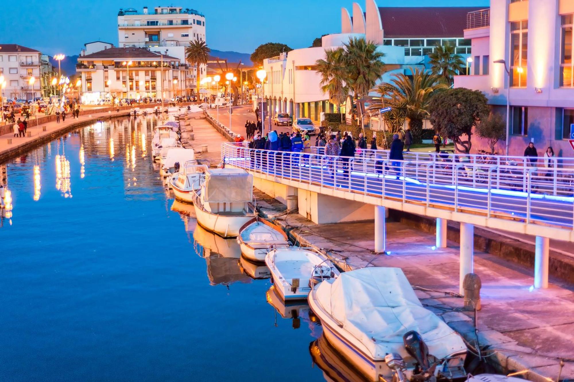 La Suite 2 Ondina Viareggio 200M From Sea - Happy Rentals 外观 照片
